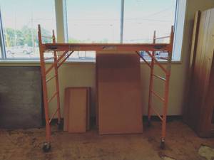 Adjustable Rolling Collapsable Scaffolding