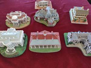Collection of US Buildings