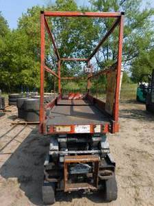 lot 10 image: 1999 Sky Jack SJIII 3220 Scissor Lift