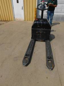 lot 12 image: 2017 Big Joe D40 Electric Pallet Jack