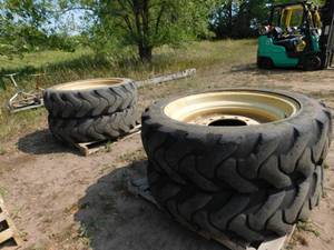 lot 18 image: Telehandler Titan Low Profile Foam Filled Tires