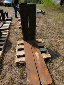 lot 24 image: 1 - Set of Tapered Lumber Forks - 1.75 x 7 x 46