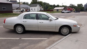2004 Lincoln Town Car Sedan 4D Executive 4.6L V8 with Autostart &nbsp
