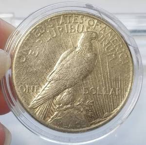 1924 PEACE SILVER DOLLAR IN AIRTITE
