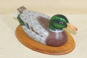 lot 25 image: Hand Crafted and Painted Wood Mallard Duck Decoy