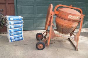 lot 7 image: Vintage Montgomery Wards Electric Concrete Mixer