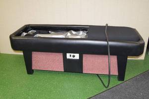 lot 2 image: Sidmar MassagaBack Heated Hydromassage Table