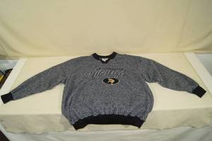 lot 76 image: Vintage Minnesota Vikings Sweatshirt - Large