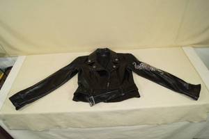lot 78 image: Vintage LL Cool J Ladies Jacket - Medium