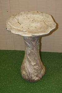 lot 111 image: Bird Bath