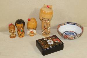 lot 162 image: Oriental Wood Dolls and Porcelain Bowl