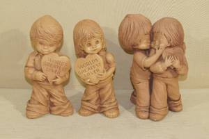 lot 156 image: 3 Fannykins Figurines - Greatest Lover, Couple
