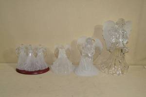lot 167 image: Acrylic Angel Dcor - Some Light Up