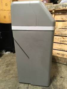 lot 16 image: Rheem Preferred 32,000 Grain Water Softener (not checked) review pictures