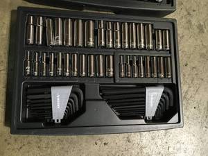 lot 36 image: Husky Mechanics Tool Set (230-Piece) review pictures