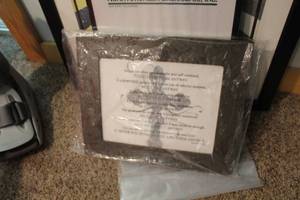 lot 366 image: Mother Teresa  Quote in Frame Wall Dcor
