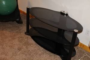lot 372 image: Smoked Glass Top Coffee Table 3-tier