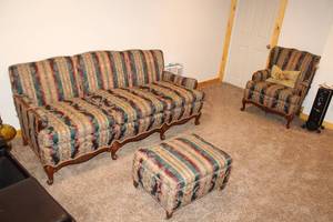 lot 376 image: Flower Upholstered Wood Living Room Set  with Couch, Chair, Stool