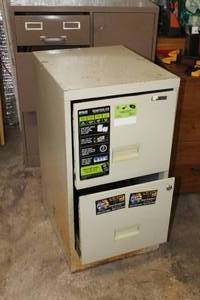 lot 395 image: Metal File Cabinet 2-drawer