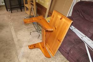 lot 398 image: Wood Wall-Mount Shelf