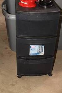 lot 403 image: Sterilite Plastic Cart 3-drawer