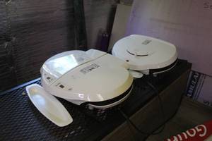 lot 412 image: Lot of (2) George Foreman Lean Mean Fat Grilling Machine Grills