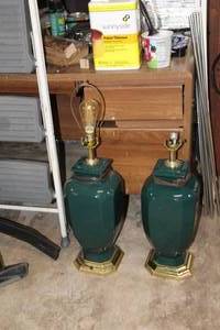 lot 416 image: Lot of (2) Table Lamps