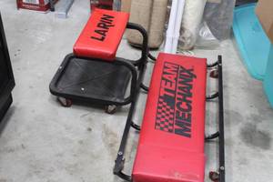 lot 472 image: Team Mechanix Shop Floor Creeper, Larin Rolling Shop Stool