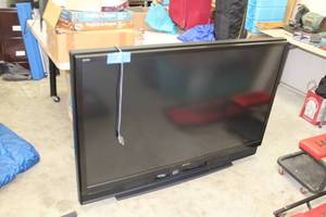 lot 475 image: Sony SRDX 60  TV