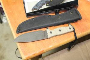 lot 486 image: 10 Hunting Knife with Sheath
