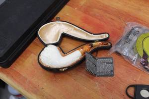 lot 492 image: Tobacco Pipe with Case