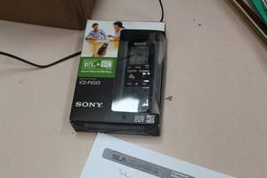 lot 516 image: Sony Digital Voice Recorder (in original packaging)