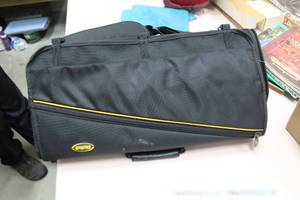 lot 519 image: SkyRoll Garment Bag
