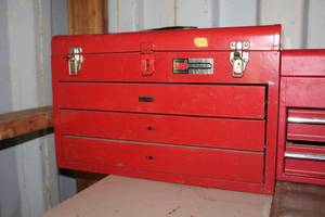 lot 276 image: Metal Tool Chest 3-drawer