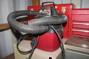 lot 277 image: Shop-Vac WetDry Vacuum