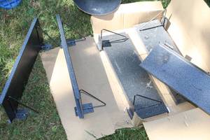 lot 294 image: Lot of (5) Metal Shelves