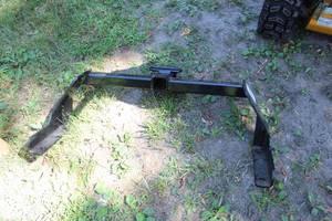 lot 298 image: Curt Class 3 Square Exposed Trailer Hitch with 2 Receiver