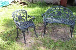 lot 312 image: Metal Patio Furniture  with Flower Bench, Chair, Table