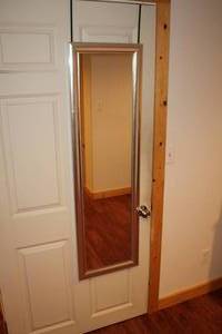 lot 321 image: Over The Door Hanging Mirror