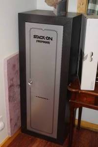 lot 327 image: Stack-On Firepower Gun Safe