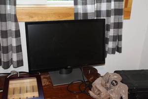 lot 329 image: Dell 24 Computer Monitor SE2417HGR 24