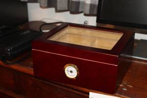 lot 335 image: Wood Humidor