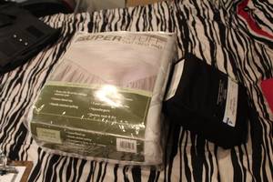 lot 350 image: Super Stuff Queen Mattress Pad and Mainstays Queen Soft Microfiber Sheet Set (New )