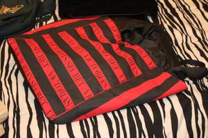 lot 356 image: Victorias Secret Carry Bag