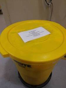 lot 74 image: Brute Gallon Wheeled Chemical Spill Kit On Rolling Trolly - Appears New