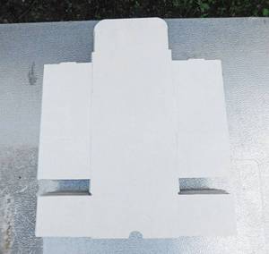 lot 121 image: Lot of 33 Corrugated White Mailing Boxes