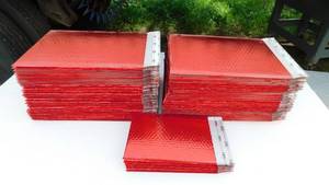 lot 171 image: Lot of Uline Red Glamour Self Seal Bubble Mailers