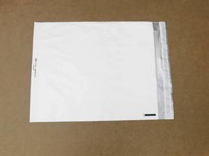 lot 163 image: Case of 500 Uline Tear-Proof Polyethylene Self Seal Mailers