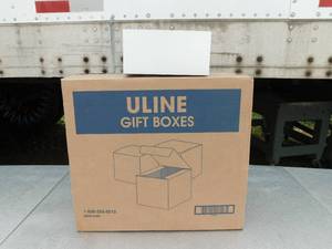 lot 192 image: Case of 100 Uline Gift Boxes