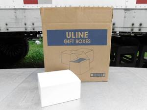 lot 221 image: Lot of 22 Uline White Gloss Gift Boxes